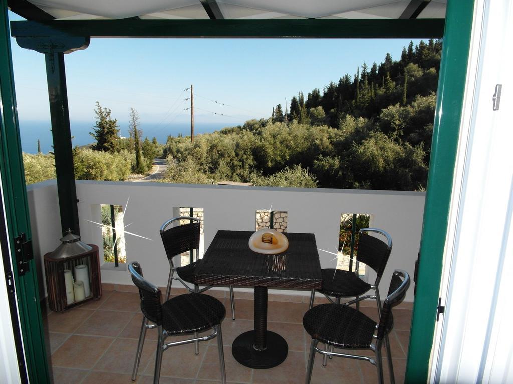 Ionian Villas Áyios Nikítas Camera foto