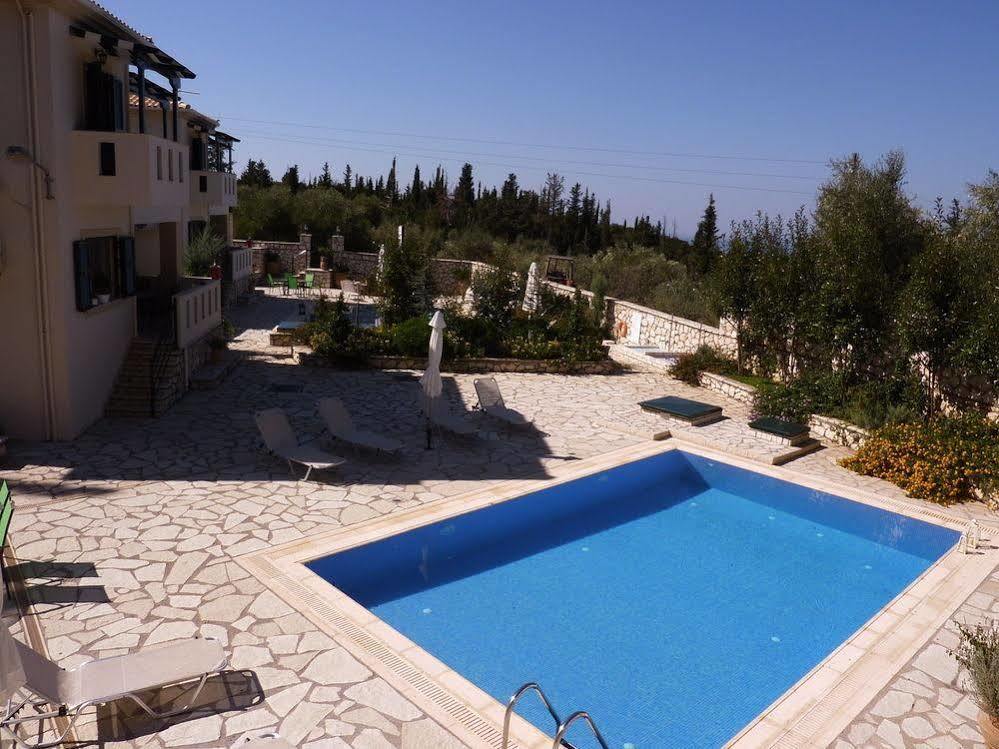 Ionian Villas Áyios Nikítas Esterno foto